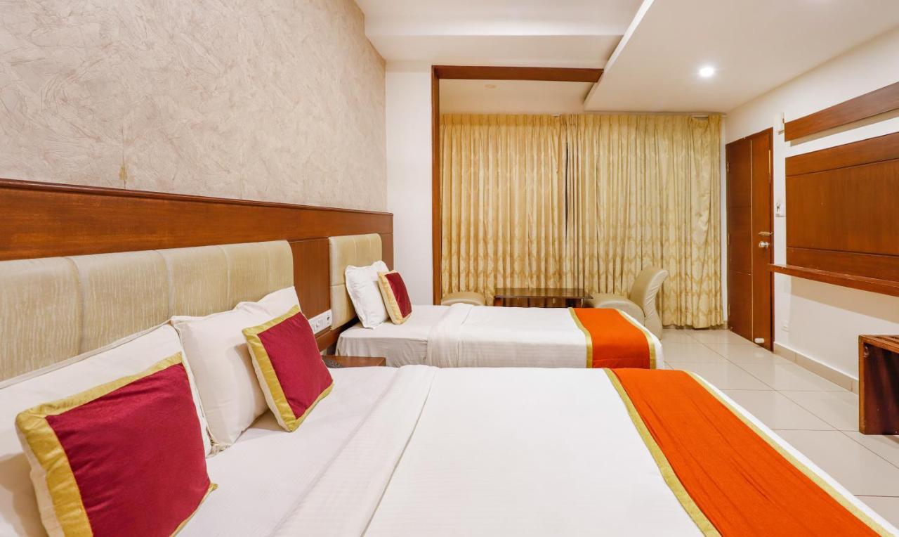 The Mount City Near Us Consulate Chennai Extérieur photo