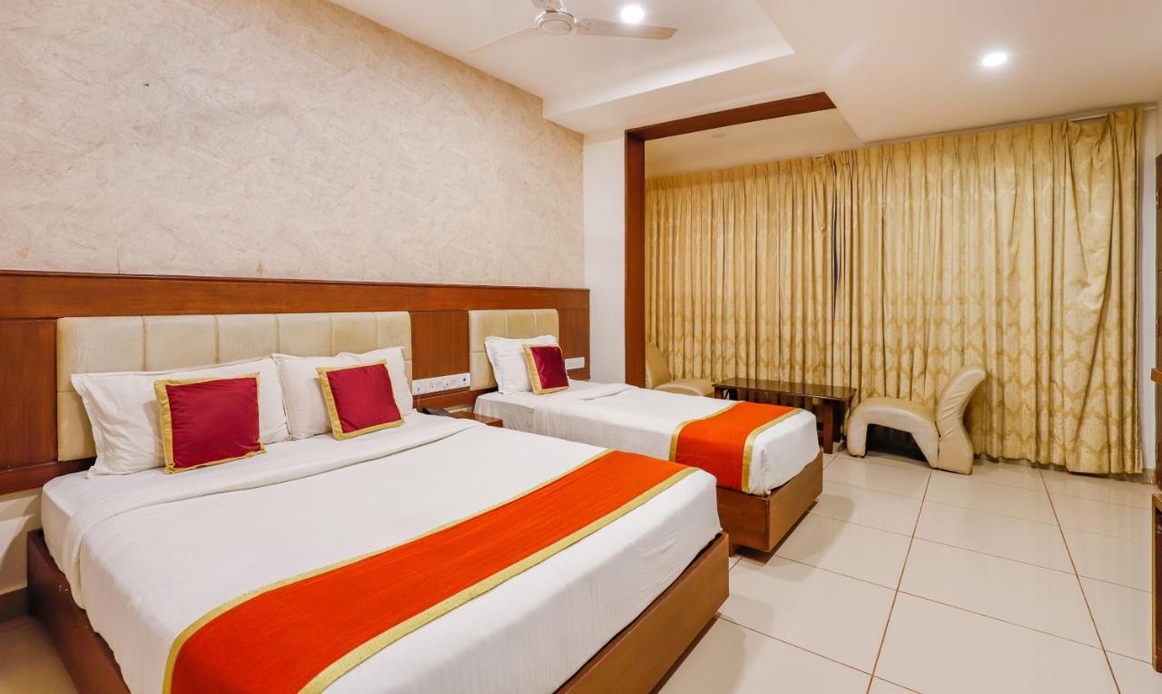 The Mount City Near Us Consulate Chennai Extérieur photo